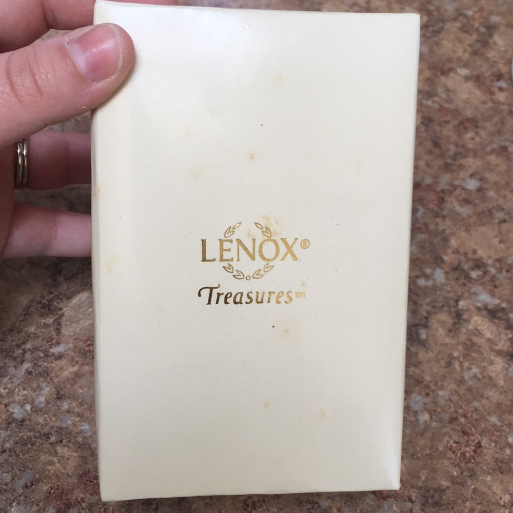 Lenox Treasures Santa Clause chest and bear charm